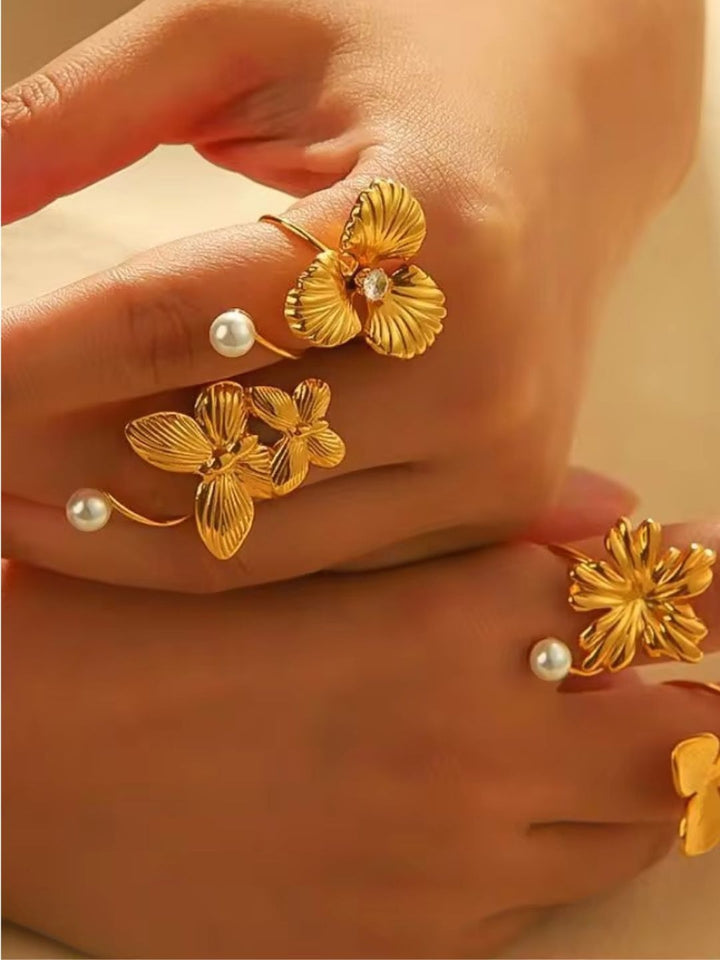 Gia Ring (Adjustable)