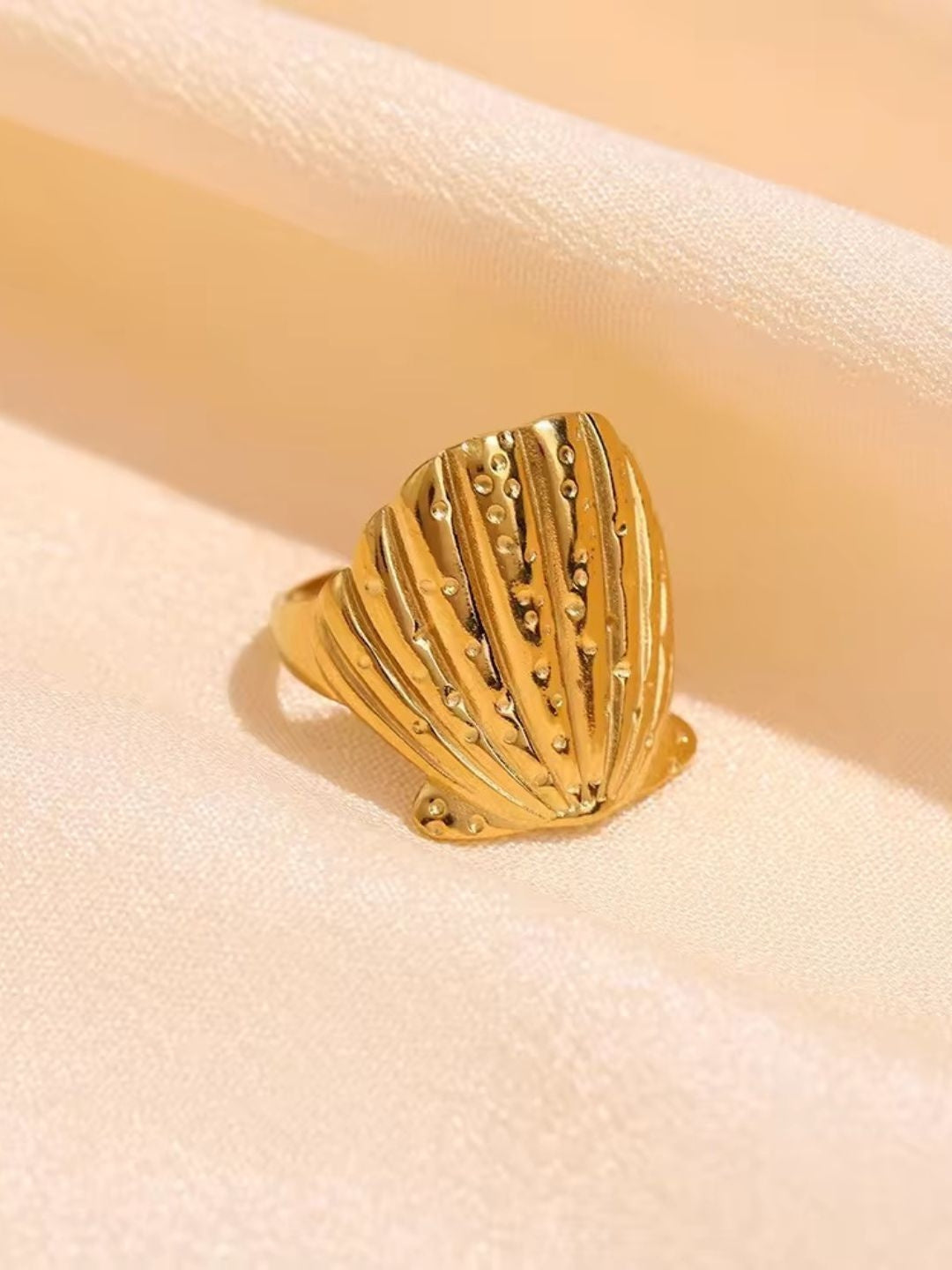 Shell Ring (Adjustable)