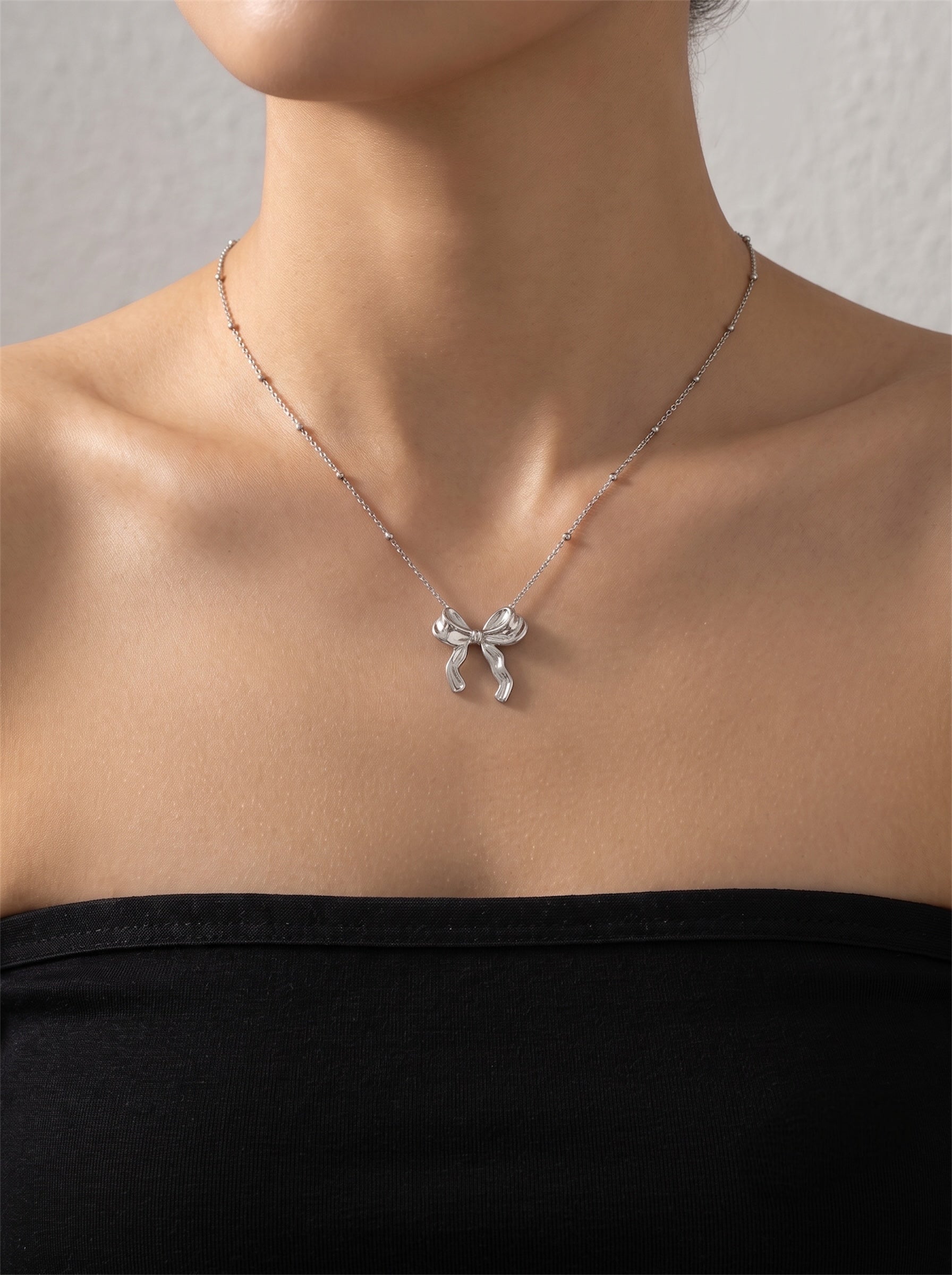 Silver Bow Necklace