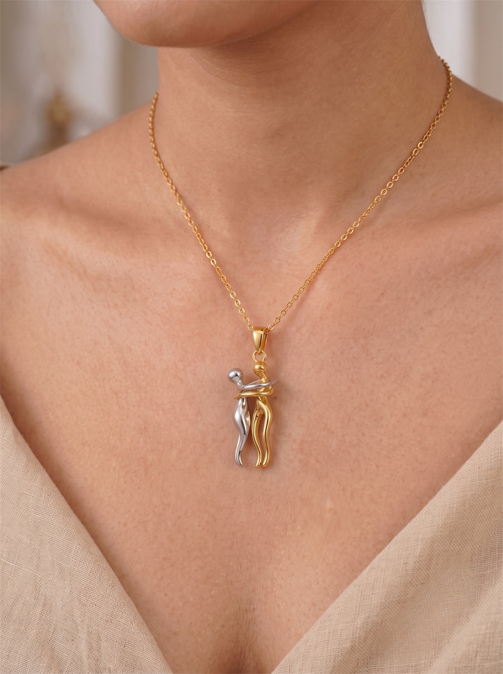 Hug Necklace
